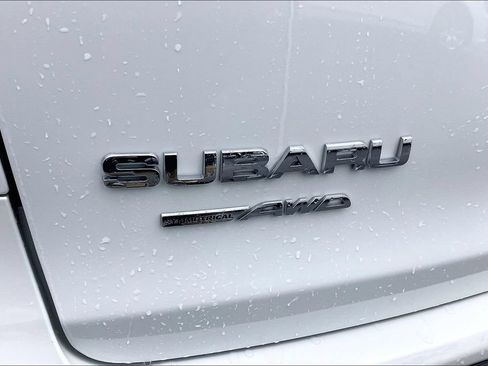Certified 2025 Subaru Ascent Premium AWD/4WD image 35
