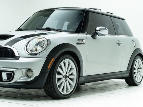 Used 2011 MINI Cooper S image 9