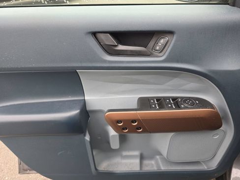 Used 2022 Ford Maverick Lariat FWD image 17