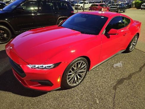 Used 2025 Ford Mustang Premium RWD image 5