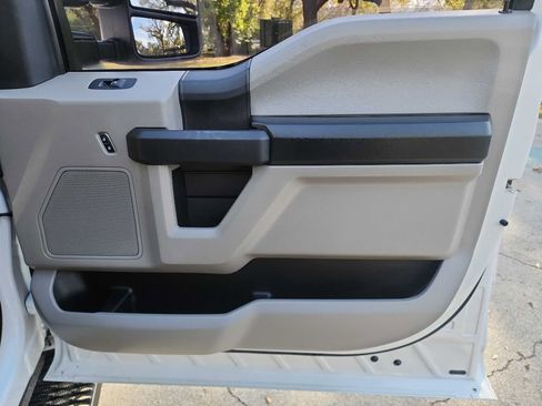 Used 2017 Ford F250 XL w/ Power Equipment Group image 31