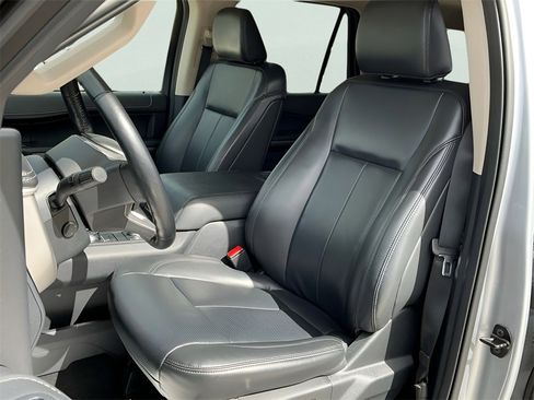 Certified 2023 Ford Expedition Max XLT image 33