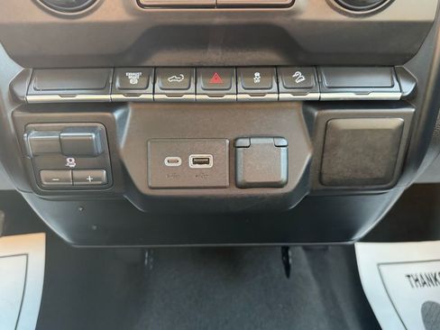 Used 2021 Chevrolet Silverado 2500 LT w/ Z71 Off-Road Package image 33