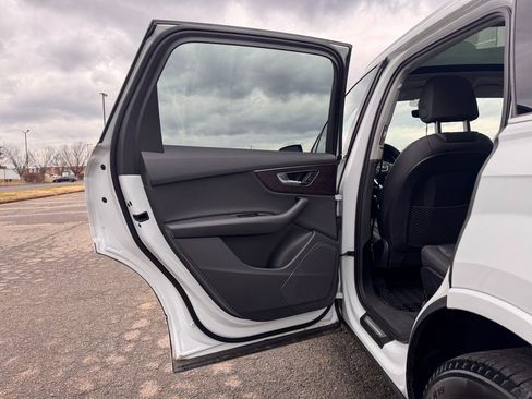 Used 2020 Audi Q7 2.0T Premium w/ Convenience Package image 13