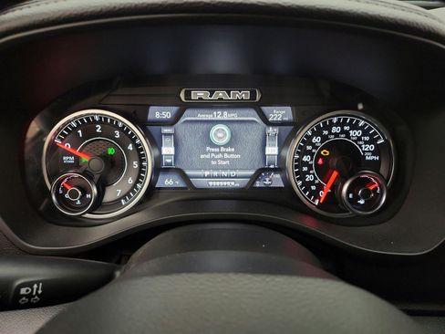 Used 2019 RAM 1500 Laramie RWD image 9