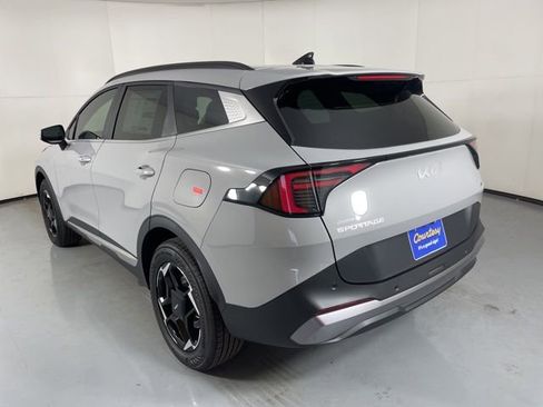 New 2026 Kia Sportage EX w/ EX Panorama Roof Package image 6
