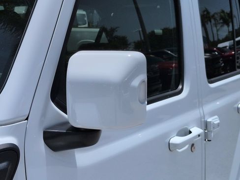 Used 2024 Jeep Wrangler High Altitude AWD/4WD image 12