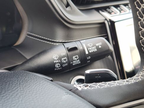 Used 2024 Jeep Grand Cherokee L Altitude image 41