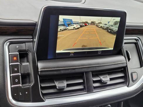 Used 2023 Chevrolet Suburban Premier image 27