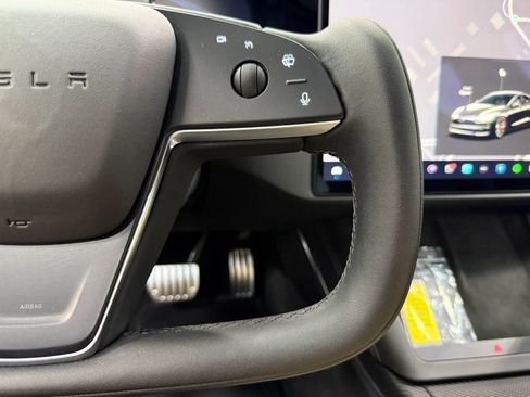 Used 2023 Tesla Model S Plaid image 27