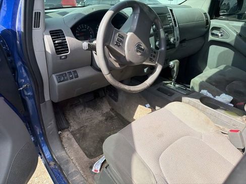 Used 2014 Nissan Frontier SV w/ SV Value Truck Package image 7