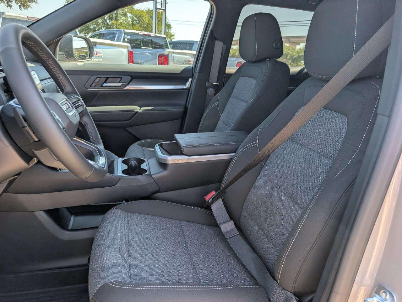 New 2027 GMC Terrain Elevation w/ LPO, Floor Liner Package FWD image 19