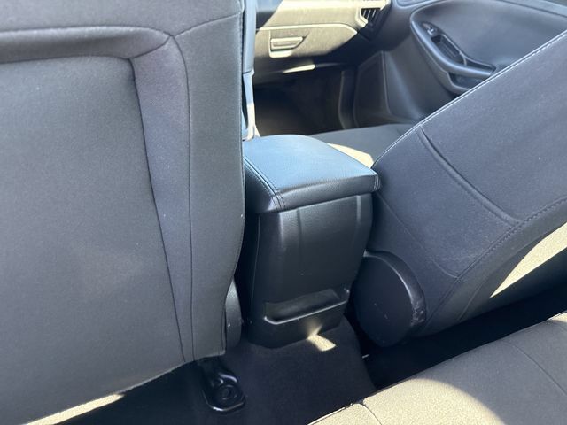 Used 2018 Ford Focus SE FWD image 23