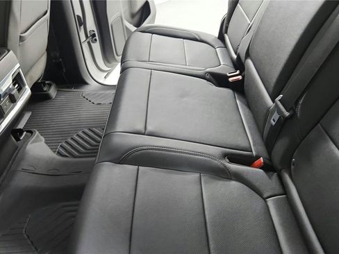 Used 2022 Chevrolet Silverado 1500 LTZ w/ LTZ Convenience Package II AWD/4WD image 51