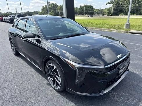 New 2026 Kia K4 GT-Line FWD image 1