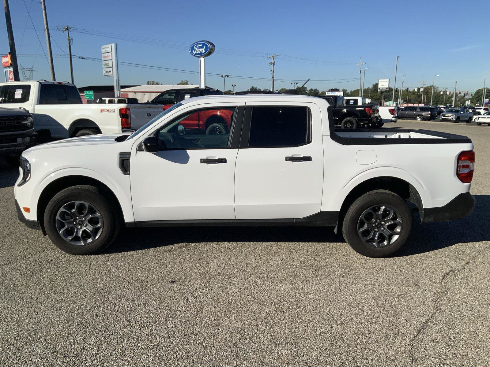 Used 2025 Ford Maverick XLT w/ Equipment Group 301A AWD/4WD image 8