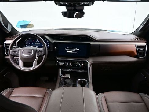 Used 2024 GMC Sierra 1500 Denali image 9