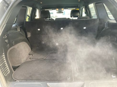 Used 2020 Jeep Grand Cherokee Laredo image 26