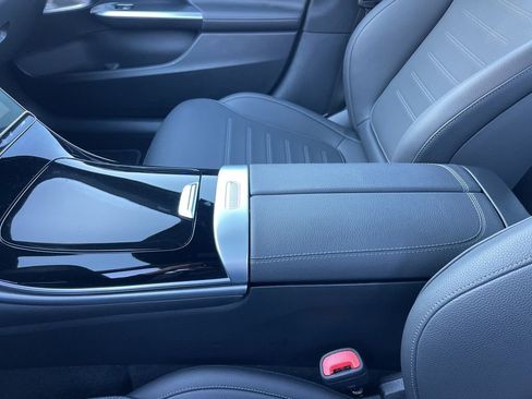 Used 2024 Mercedes-Benz C 300 4MATIC Sedan image 14