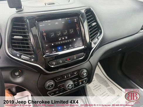 Used 2019 Jeep Cherokee Limited w/ Luxury Group AWD/4WD image 31