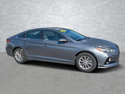 Used 2018 Hyundai Sonata SE w/ Cargo Package