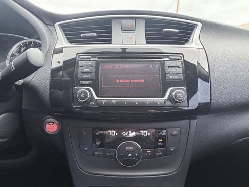 Used 2018 Nissan Sentra SV image 22