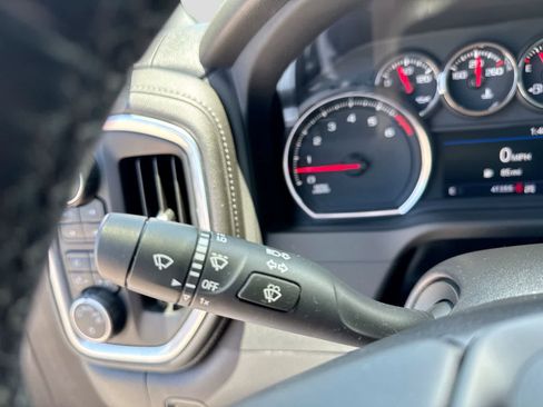 Used 2022 Chevrolet Silverado 1500 RST AWD/4WD image 33