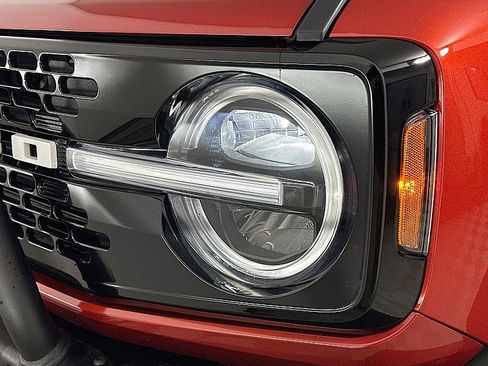 Used 2024 Ford Bronco Wildtrak image 31