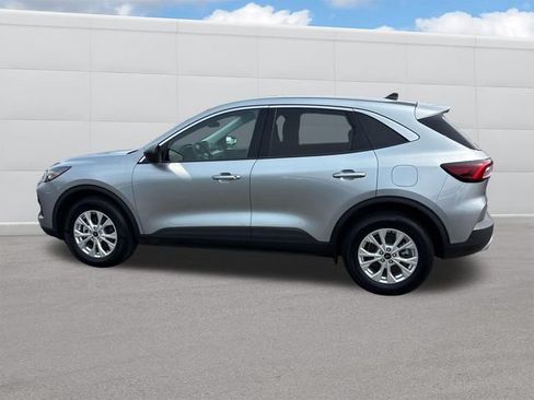 Used 2024 Ford Escape Active AWD/4WD image 2