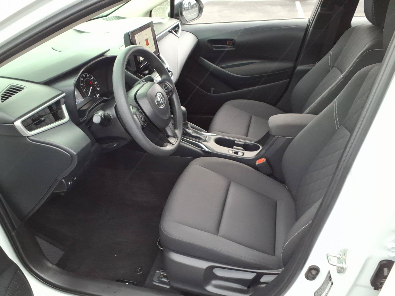 Used 2024 Toyota Corolla LE FWD image 15