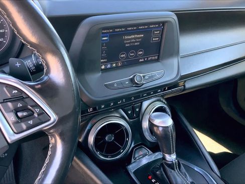 Used 2019 Chevrolet Camaro LT image 6