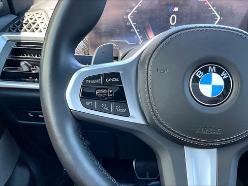 Certified 2025 BMW X5 sDrive40i w/ M Sport Package RWD image 16