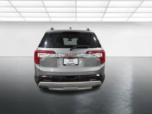 Used 2023 GMC Acadia SLT AWD/4WD image 5