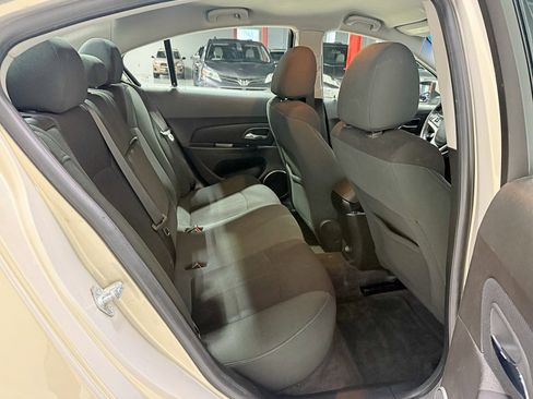 Used 2011 Chevrolet Cruze Eco image 28