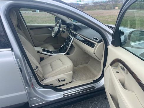 Used 2016 Volvo XC70 T5 Premier w/ Proximity Package AWD/4WD image 13