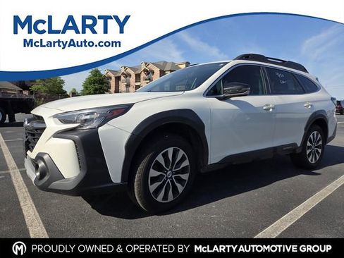 Used 2023 Subaru Outback Limited AWD/4WD image 1
