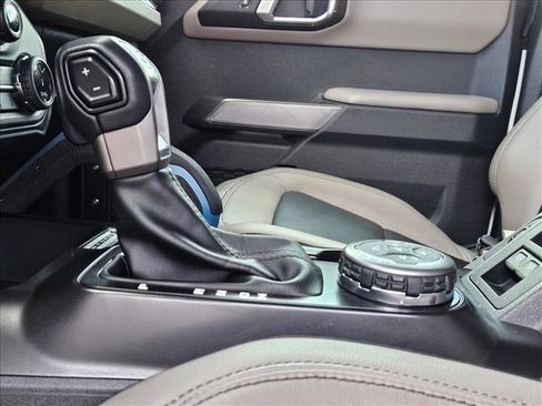 Certified 2022 Ford Bronco Wildtrak image 12