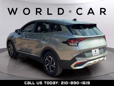 Used 2025 Kia Sportage LX FWD image 5