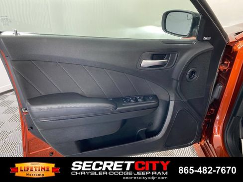 Used 2023 Dodge Charger R/T w/ Blacktop Package RWD image 12
