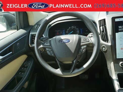 Used 2024 Ford Edge SE AWD/4WD image 13