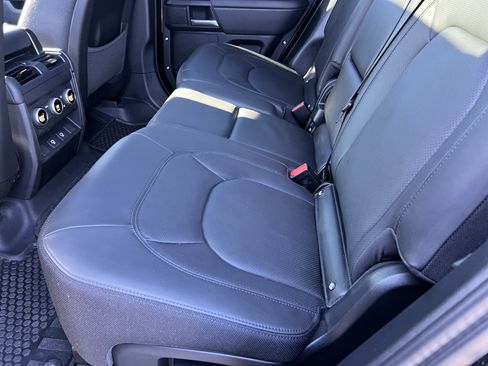 Certified 2025 Land Rover Defender 130 V8 image 32