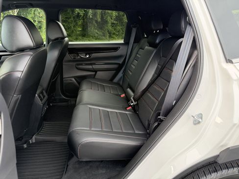 Used 2025 Honda CR-V Sport Touring image 10