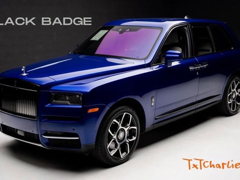 Used 2021 Rolls-Royce Cullinan Black Badge image 1