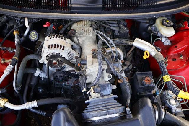 Used 1997 Pontiac Firebird Coupe w/ Opt Pkg RWD image 25