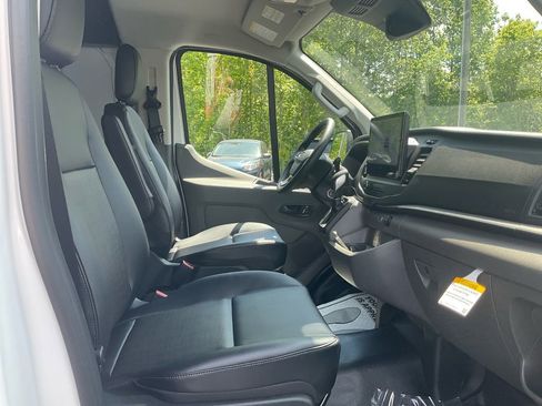 New 2026 Ford Transit 250 Low Roof RWD image 12