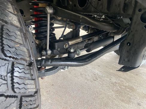 Used 2018 Jeep Wrangler Unlimited Sahara image 27