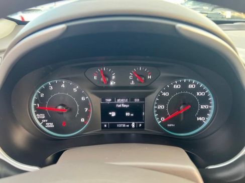 Used 2023 Chevrolet Malibu LT FWD image 18