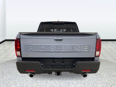 New 2026 Honda Ridgeline Black Edition image 4