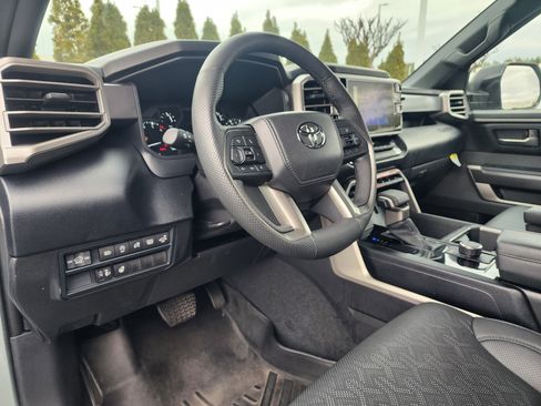 Used 2025 Toyota Tundra SR5 w/ SR5 Premium Package image 22