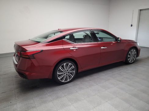Used 2023 Nissan Altima 2.5 SL FWD image 10